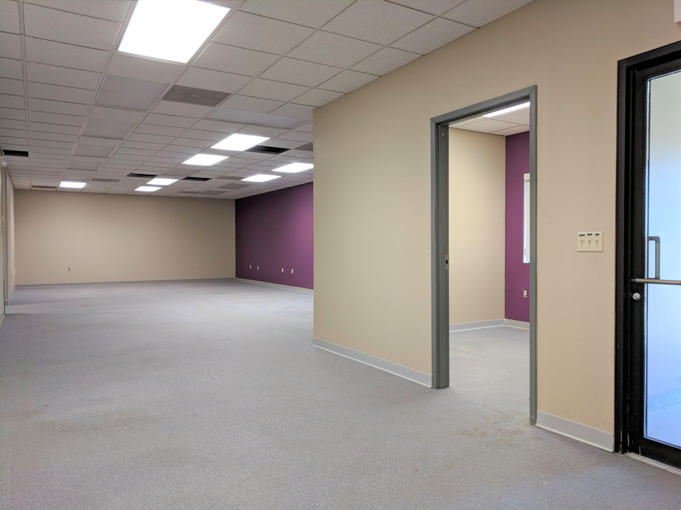 901 West Main Street, El Paso, IL 61738